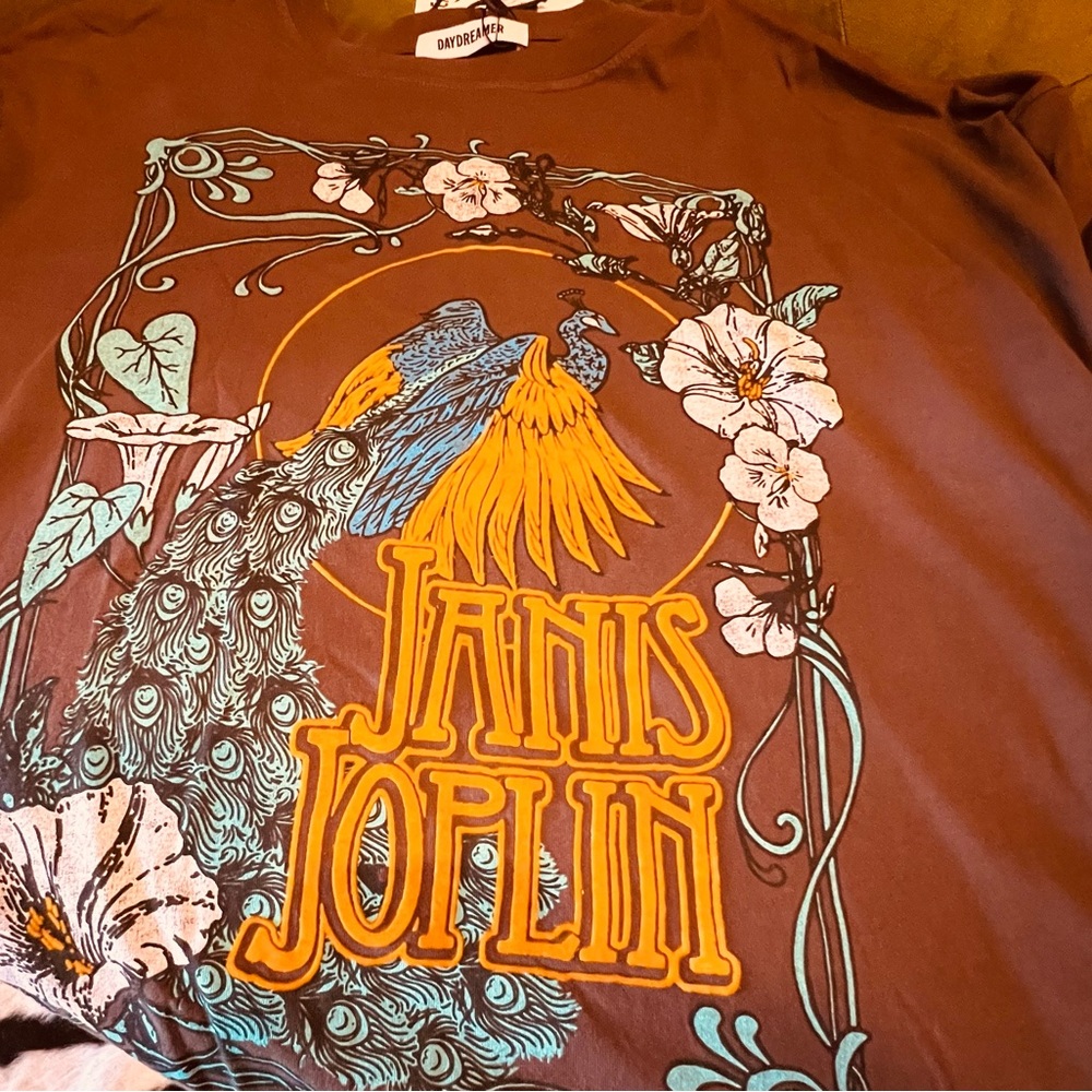 NWT Daydreamer Tee One Size